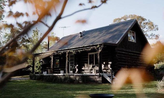 Macedon House | 100 m² House ∙ 3 bedrooms ∙ 8 guests