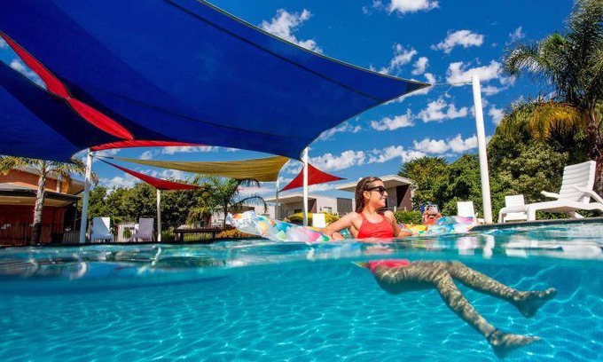 Braybrook Resort | 100 m² Resort ∙ 3 bedrooms ∙ 127 guests