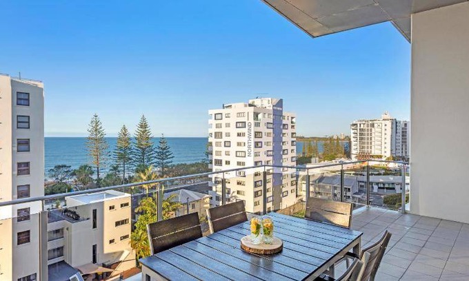 Mooloolaba Apartment | 100 m² Serviced apartment ∙ 2 bedrooms ∙ 127 guests