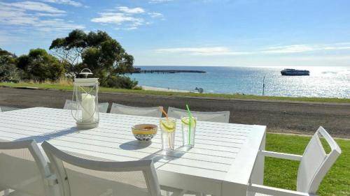 Penneshaw House | 140 m² House ∙ 3 bedrooms ∙ 8 guests