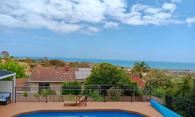 Seaview Downs House | 147 m² House ∙ 4 bedrooms ∙ 14 guests
