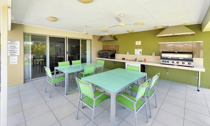 Gracemere Apartment | 150 m² Apartment ∙ 3 bedrooms ∙ 5 guests