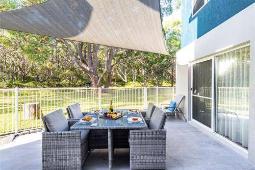 Fingal Bay House | 150 m² House ∙ 3 bedrooms ∙ 6 guests