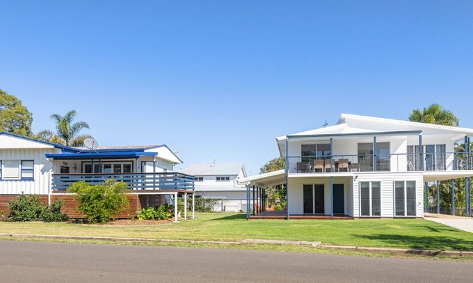 Bargara House | 16 & 16a - Clark Street Bargara