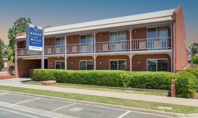 Swan Hill Hotel | 168 m² Motel ∙ 127 guests