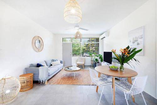 Rapid Creek Apartment | 173 m² Apartment ∙ 2 bedrooms ∙ 4 guests