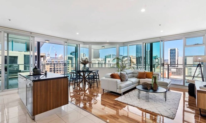 Adelaide Central Business District Apartment | 174 m² Apartment ∙ 3 bedrooms ∙ 8 guests