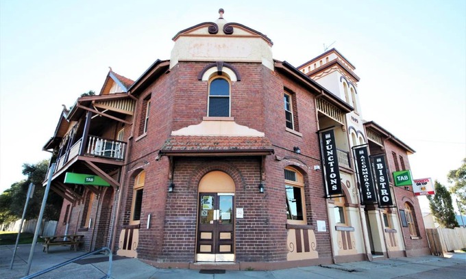 Abermain Hotel | 18 m² Hotel ∙ 10 guests