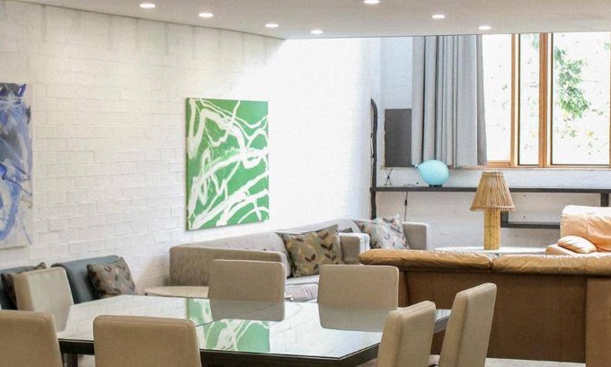 Narrabundah Apartment | 180 m² Apartment ∙ 1 bedroom ∙ 9 guests