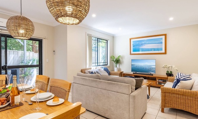 Nelson Bay House | 2 11a Christmas Bush Avenue - fantastic pet friendly townhouse close to Dutchies Beach with Wi-Fi and Air Con