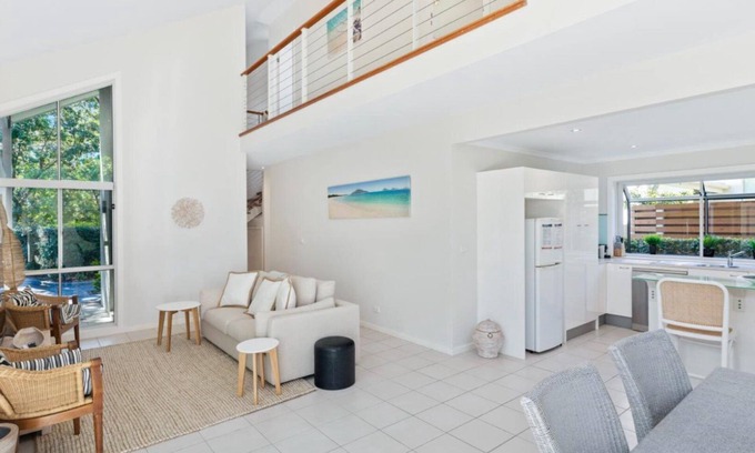 Hawks Nest House | 2/15 Moola Street Hawks Nest