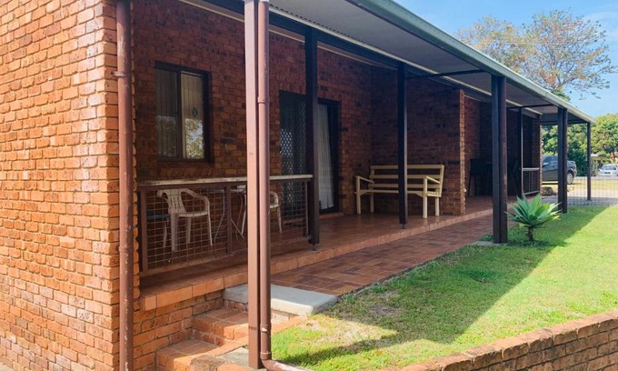 Iluka Apartment | 2/47 Riverview Street