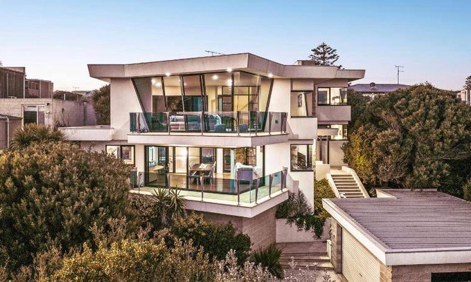 Ocean Grove House | 200 m² House ∙ 4 bedrooms ∙ 11 guests