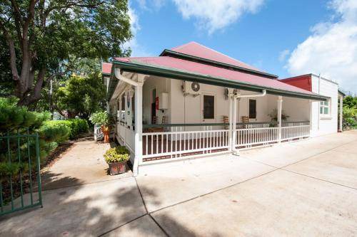 Toowoomba Bed & Breakfast | 200 m² Bed and breakfast ∙ 3 bedrooms ∙ 6 guests