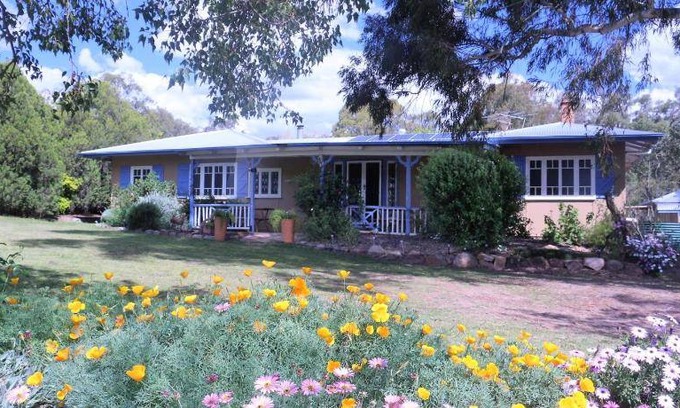 Ballandean House | 200 m² House ∙ 5 bedrooms ∙ 14 guests