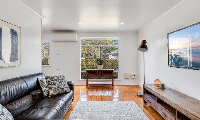 East Toowoomba House | 200 m² House ∙ 4 bedrooms ∙ 10 guests