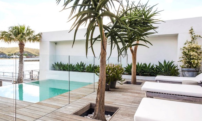 Wagstaffe House | 2217 m² House ∙ 6 bedrooms ∙ 14 guests