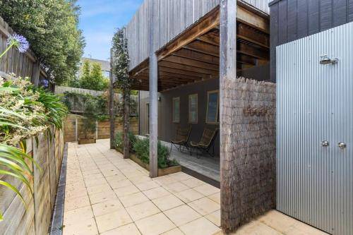 Ocean Grove House | 245 m² House ∙ 3 bedrooms ∙ 8 guests