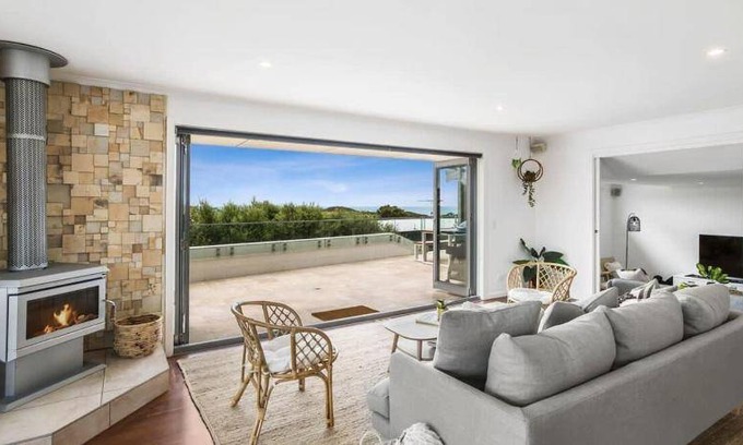 Jan Juc House | 245 m² House ∙ 4 bedrooms ∙ 8 guests