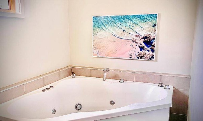 Swansea Bed & Breakfast | 25 m² Bed and breakfast ∙ 2 guests