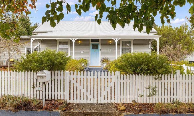 Clare Bed & Breakfast | 25 m² Bed and breakfast ∙ 3 bedrooms ∙ 6 guests