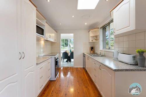 Marayong House | 250 m² House ∙ 3 bedrooms ∙ 6 guests