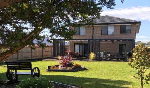Cowes House | 250 m² House ∙ 4 bedrooms ∙ 14 guests