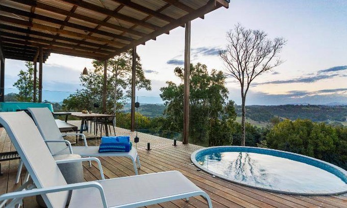 Clunes Resort | 250 m² Resort ∙ 2 bedrooms ∙ 6 guests