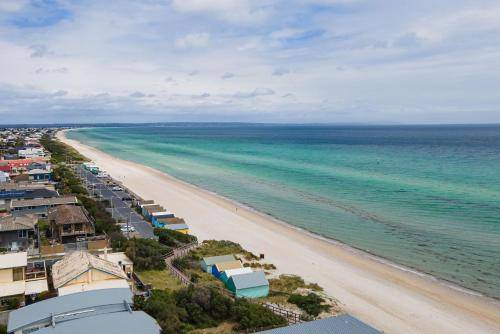 Aspendale Apartment | 264 m² Apartment ∙ 3 bedrooms ∙ 8 guests