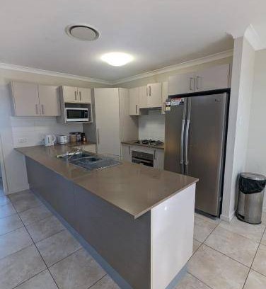 New Auckland House | 280 m² House ∙ 4 bedrooms ∙ 8 guests