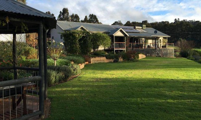 Bridgetown Bed & Breakfast | 30 m² Bed and breakfast ∙ 2 guests