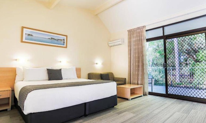 Nowra Hotel | 30 m² Hotel ∙ 10 guests
