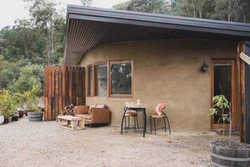 Wandiligong Cabin | 35 m² Lodge ∙ 2 guests