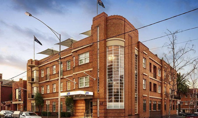 East Melbourne Apartment | 36 m² Serviced apartment ∙ 10 guests
