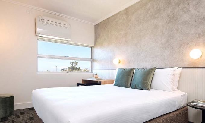 Wollongong CBD Hotel | 40 m² Hotel ∙ 127 guests