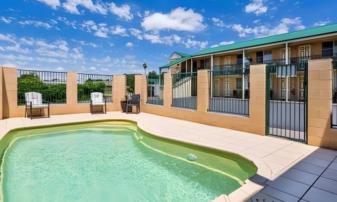 Central Mudgee Hotel | 42 m² Motel ∙ 4 guests
