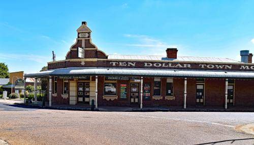 Gulgong Hotel | 45 m² Motel ∙ 8 guests