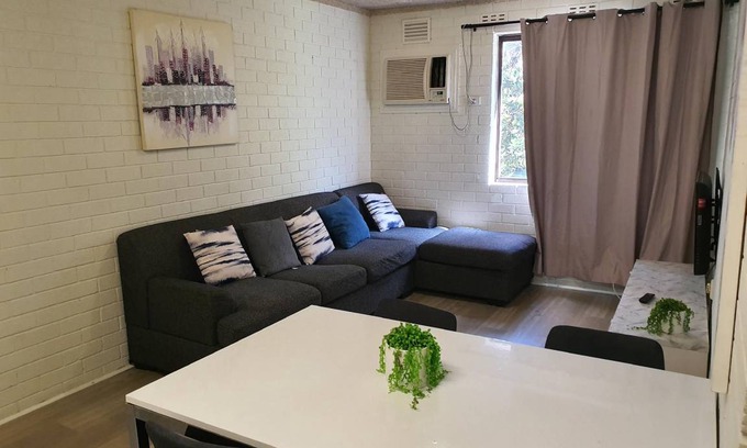 West Perth Apartment | 49 m² Serviced apartment ∙ 2 bedrooms ∙ 6 guests