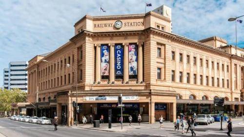 Adelaide Central Business District Apartment | 50 m² Apartment ∙ 1 bedroom ∙ 2 guests