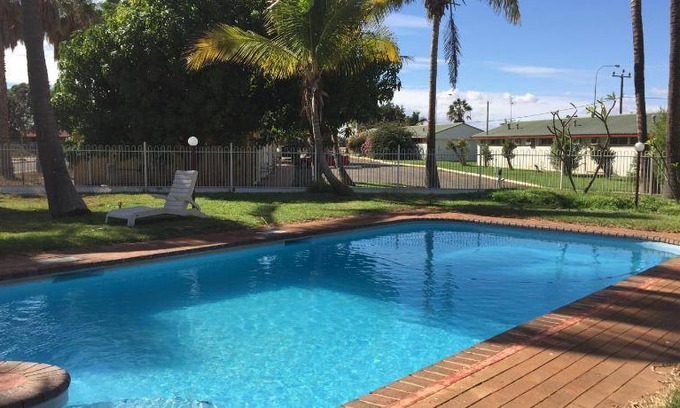 East Carnarvon Hotel | 50 m² Motel ∙ 2 bedrooms ∙ 5 guests