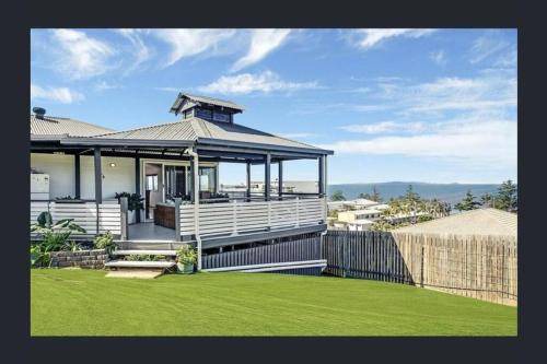 Yeppoon House | 512 m² House ∙ 3 bedrooms ∙ 9 guests