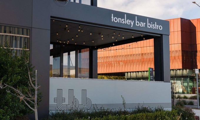 Tonsley Hotel | 60 m² Hotel ∙ 127 guests