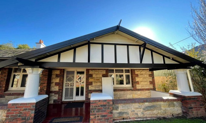 Westbourne Park House | 600 m² House ∙ 8 bedrooms ∙ 15 guests