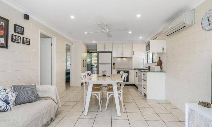 Iluka Villa | 70 m² Villa ∙ 2 bedrooms ∙ 4 guests