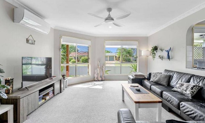 Eli Waters House | 747 m² House ∙ 4 bedrooms ∙ 7 guests