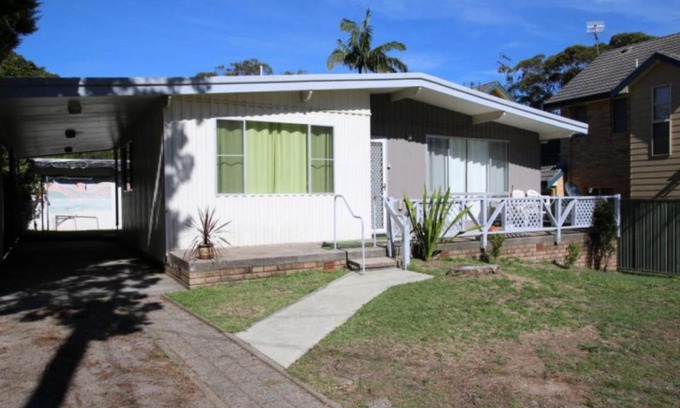 Hawks Nest House | 76 Booner Street Hawks Nest
