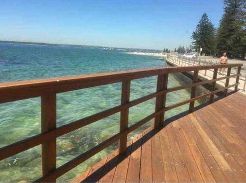 Ramsgate Beach Apartment | 80 m² Apartment ∙ 2 bedrooms ∙ 4 guests