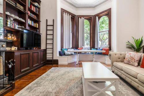 Elwood Apartment | 80 m² Apartment ∙ 1 bedroom ∙ 2 guests