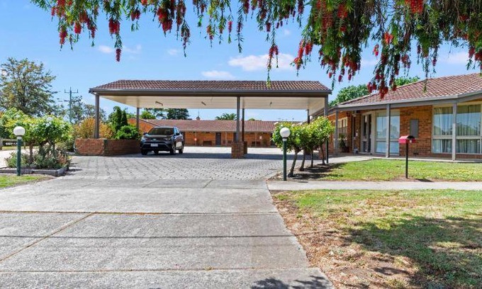 Broadford Hotel | 80 m² Motel ∙ 9 guests