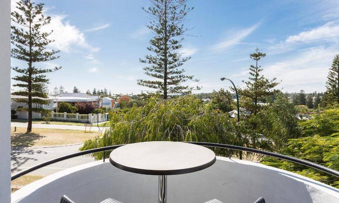 Cottesloe Apartment | 86 m² Apartment ∙ 2 bedrooms ∙ 4 guests